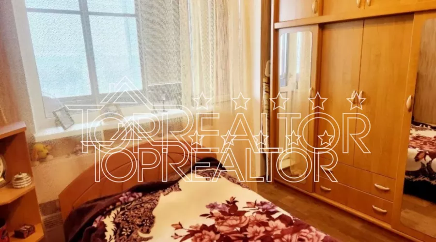 Продам 4-кімнатну квартиру | Toprealtor