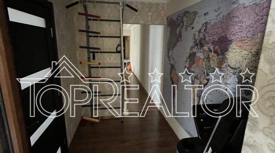 Продаж 3-к квартири в районі Олексіївка | Toprealtor