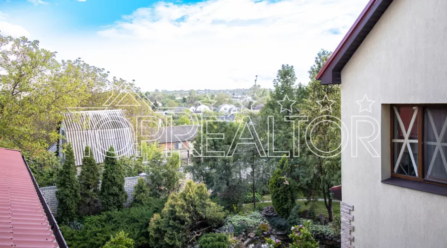 Продам 2-поверховий будинок в Пісочині | Toprealtor