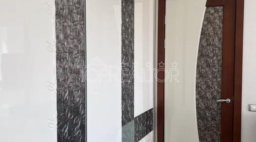 Продаж 2-к квартири в ЖК Тріумф | Toprealtor