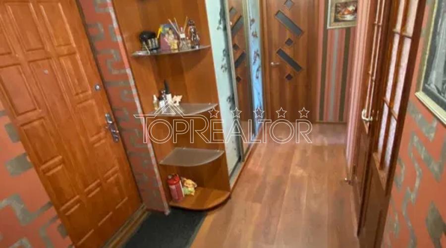 Продаж 2-к квартири біля метро Наукова | Toprealtor