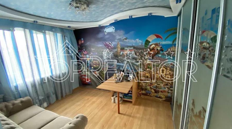 Продаж 2-к квартири біля метро Наукова | Toprealtor