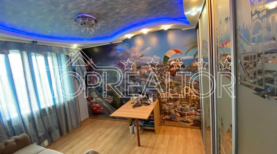 Продаж 2-к квартири біля метро Наукова | Toprealtor