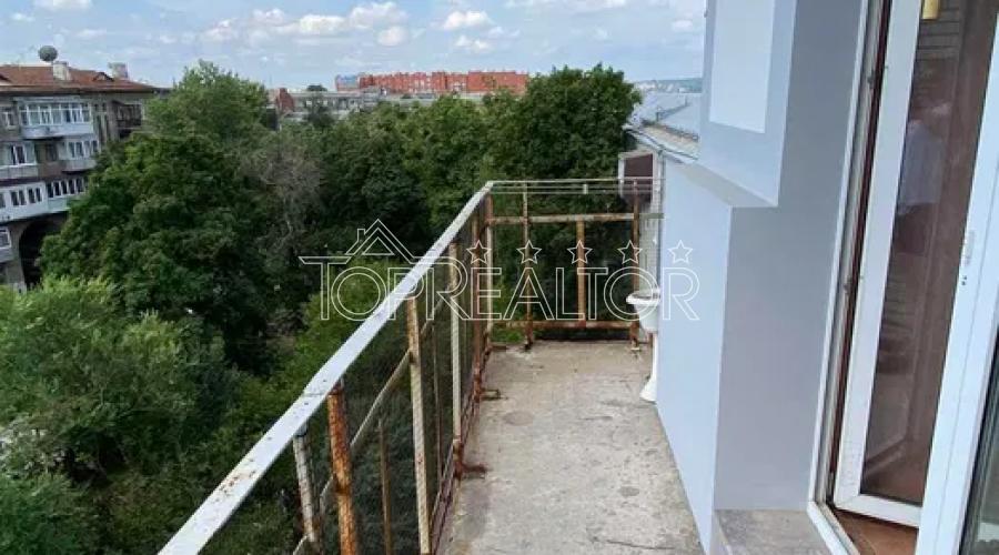 Продаж 2-к квартири біля метро Наукова | Toprealtor