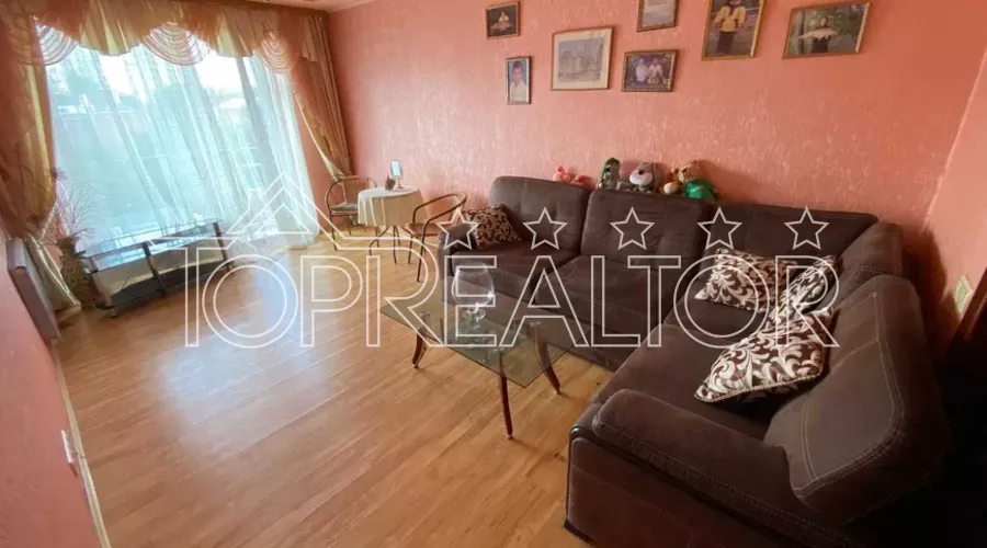 Продаж 2-к квартири біля метро Наукова, вул. Культури 15 | Toprealtor