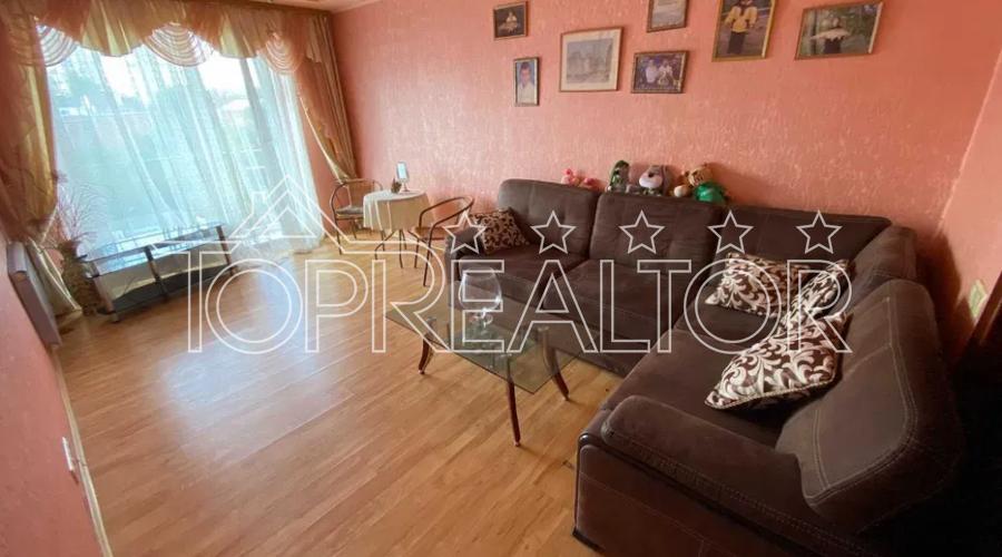 Продаж 2-к квартири біля метро Наукова | Toprealtor
