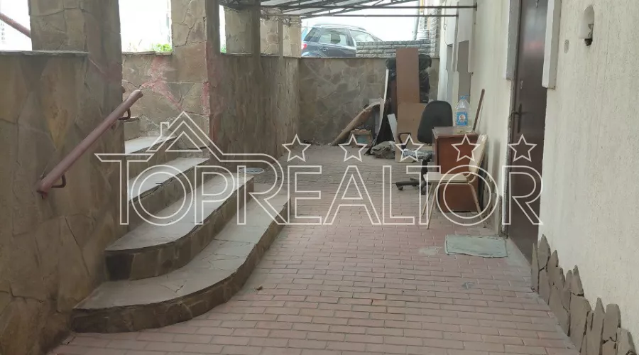 Продам нежитлове приміщення для розміщення салону, офісу на вул. Потебня | Toprealtor