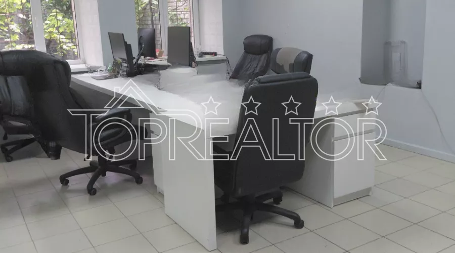 Продам нежитлове приміщення для розміщення салону, офісу на вул. Потебня | Toprealtor