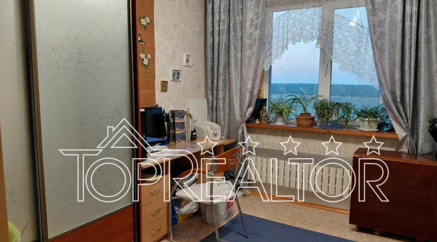 Продаж 3-кімнатної квартири на селищі Жуковського | Toprealtor