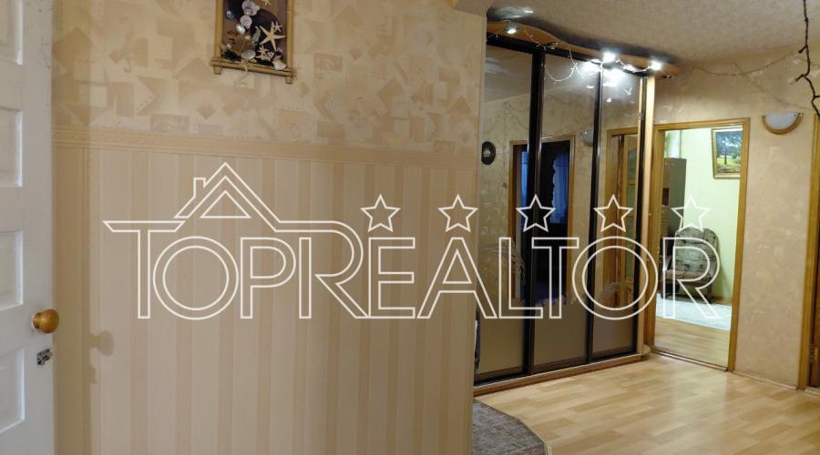 Продаж 3-кімнатної квартири на селищі Жуковського | Toprealtor