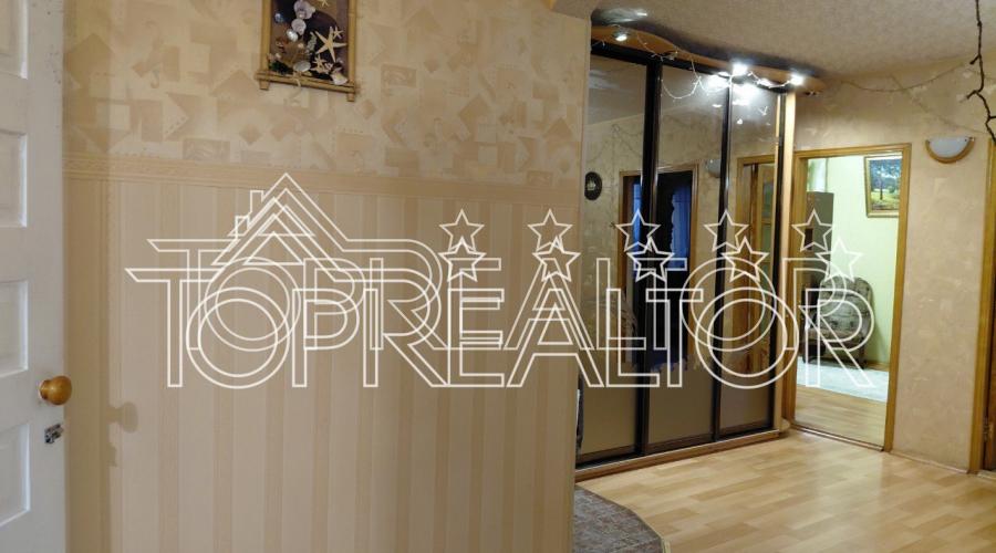 Продаж 3-кімнатної квартири на селищі Жуковського | Toprealtor