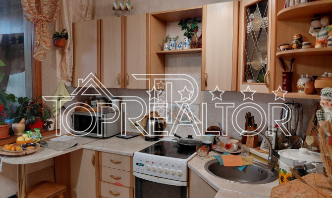 Продаж 3-кімнатної квартири на селищі Жуковського | Toprealtor