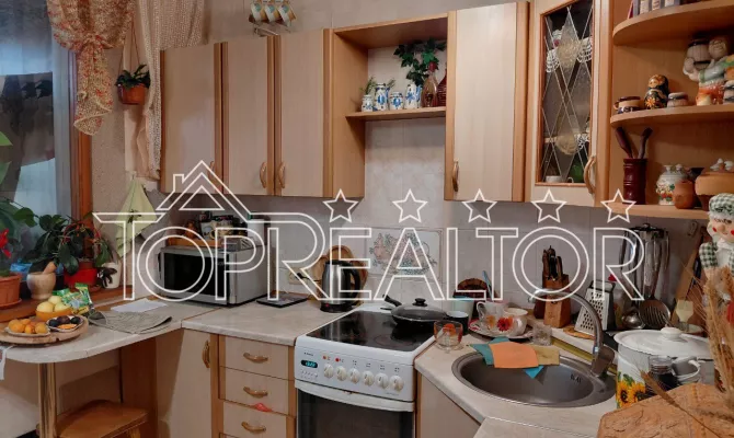 Продаж 3-кімнатної квартири на селищі Жуковського | Toprealtor