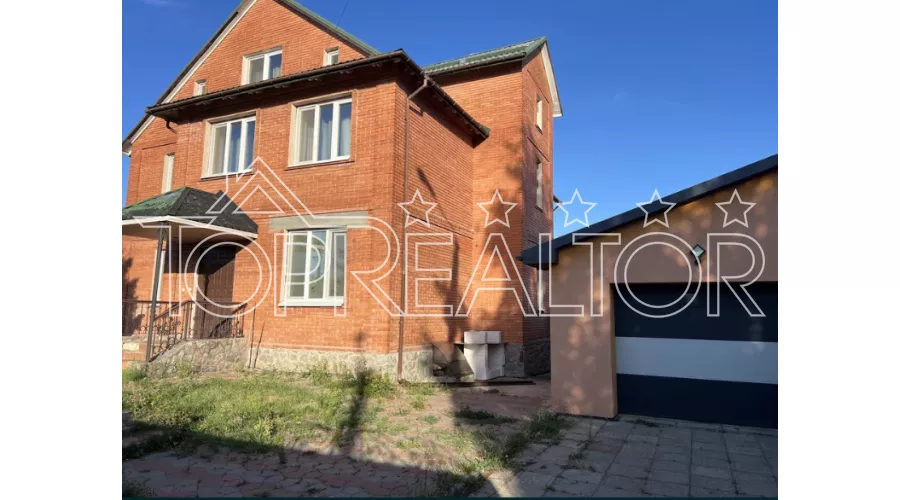 Продаж 2-х будинків в котеджному селищі Флорінка-1 | Toprealtor