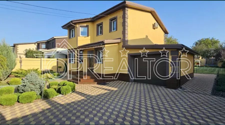 Продам затишний 2-поверховий будинок в  Пісочині | Toprealtor