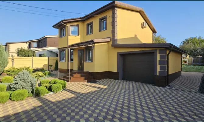 Продам затишний 2-поверховий будинок в  Пісочині | Toprealtor