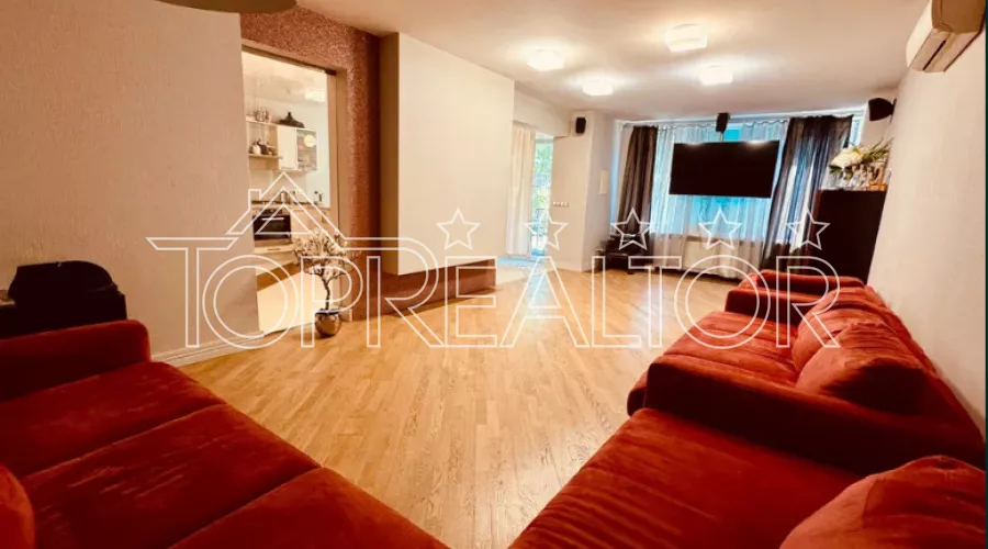 Продам 3-поверховий будинок  з дизайнерським  ремонтом на Великій Данилівці | Toprealtor