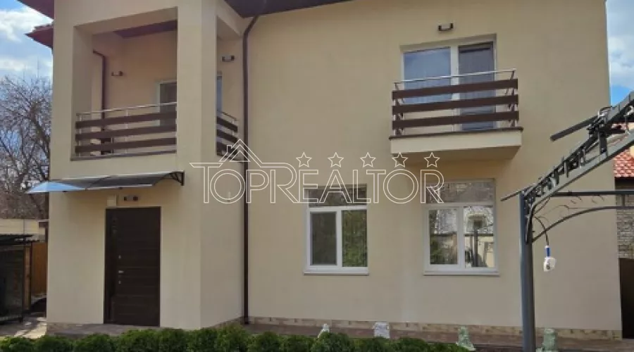 Продаж 2- поверхового будинку на Олексіївці | Toprealtor