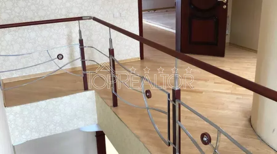 Продаж будинку в центрі міста Чугуєва | Toprealtor