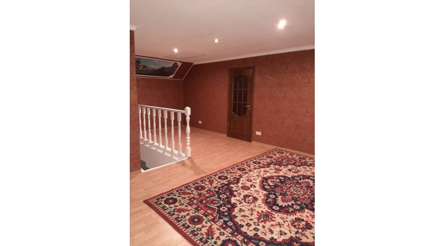 Продаж будинку біля метро Палац Спорту | Toprealtor