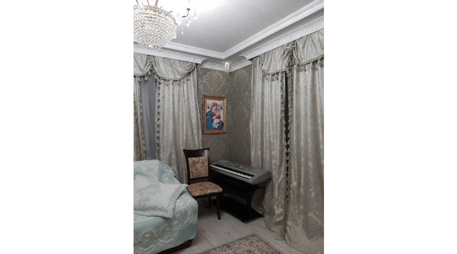 Продаж будинку біля метро Палац Спорту | Toprealtor