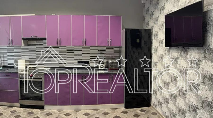Продаж 2-к квартири в сталінці біля метро Наукова | Toprealtor