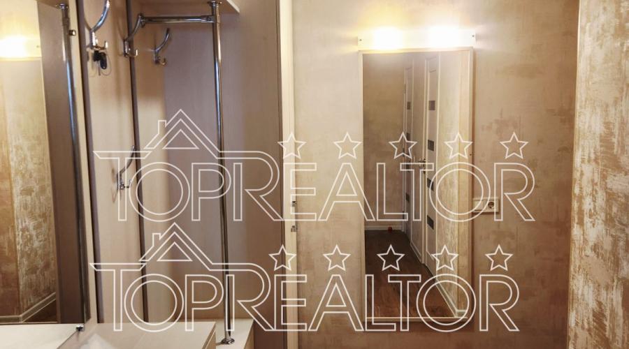 Продаж 2-кімнатної квартири в центрі | Toprealtor