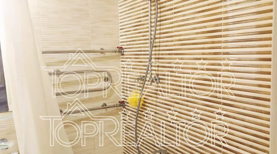 Продаж 2-кімнатної квартири в центрі | Toprealtor