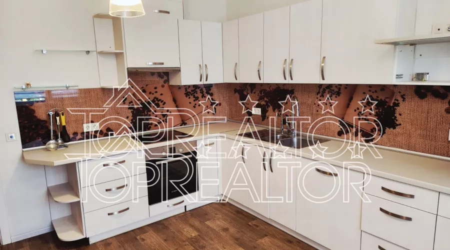 Продаж 2-кімнатної квартири в центрі | Toprealtor