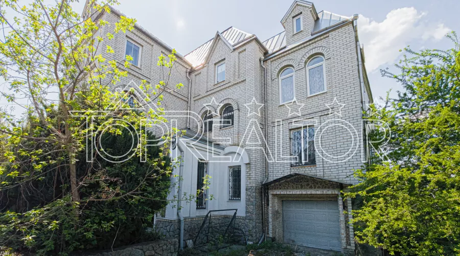 Продаж вишуканого будинку в смт. Флорінка-1 | Toprealtor