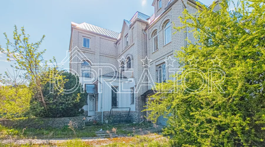 Продаж вишуканого будинку в смт. Флорінка-1 | Toprealtor