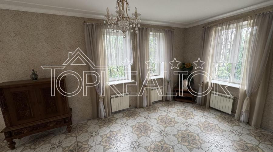 Продаж вишуканого будинку в смт. Флорінка-1 | Toprealtor