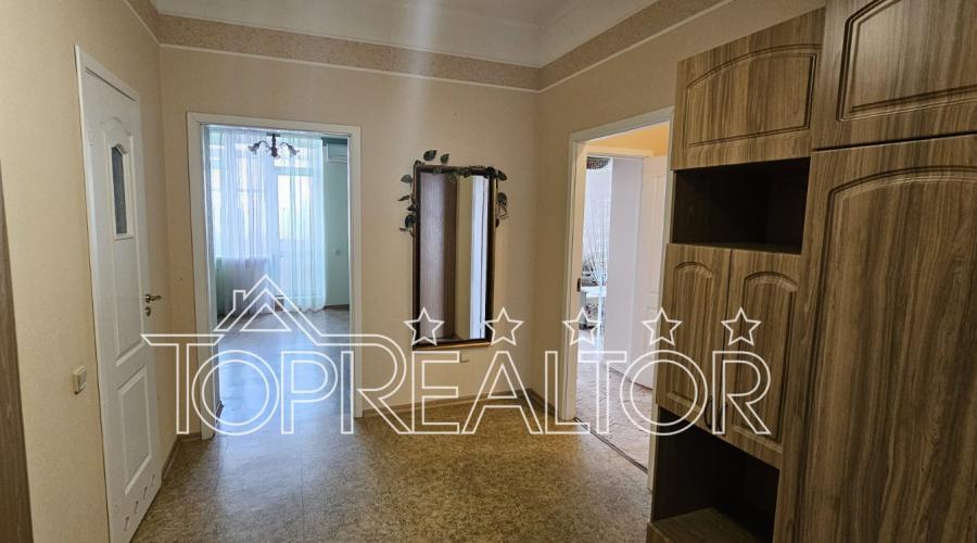 Продаж 3-кімнатної квартири по вул. Балакірєва | Toprealtor
