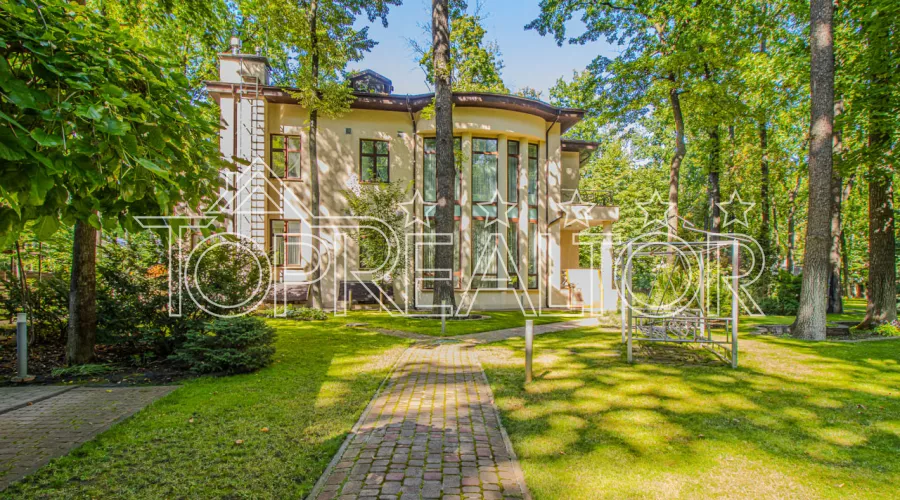 Продажа  дома с бассейном в Парк Хаусе | Toprealtor