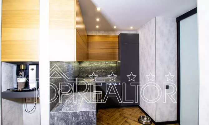 Продаж 2-к квартири на вул. Архітектора Альошина | Toprealtor