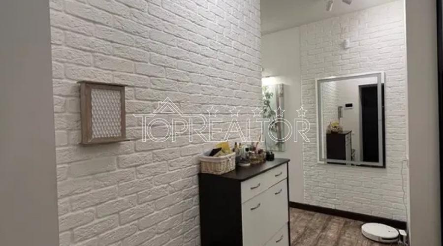 Оренда 3-к квартири біля метро Ботанічний сад | Toprealtor