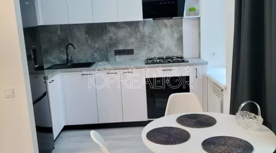 Оренда 1-к квартири-студії в центрі міста | Toprealtor