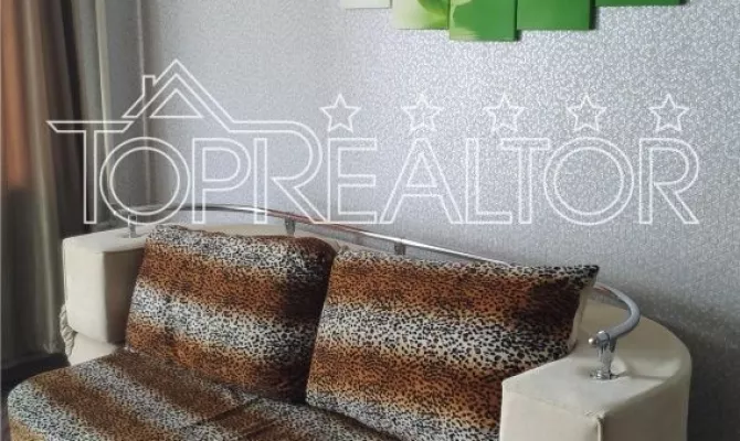 Продаж 1-к квартири на просп. Перемоги, 64 (перший будинок від метро) | Toprealtor