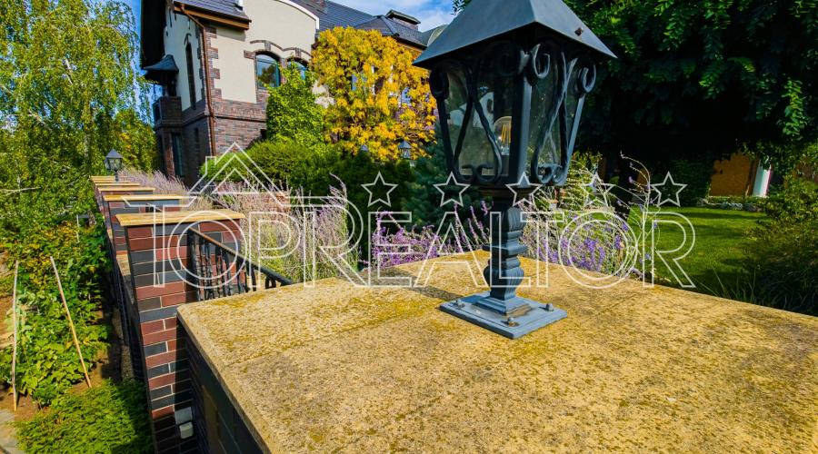 Продаж эксклюзивного будинку за МЕТРО на Флорінці | Toprealtor