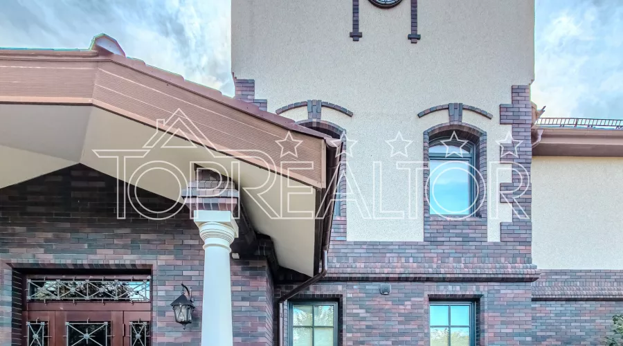 Продаж эксклюзивного будинку за МЕТРО на Флорінці | Toprealtor