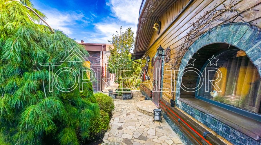 Продаж эксклюзивного будинку за МЕТРО на Флорінці | Toprealtor