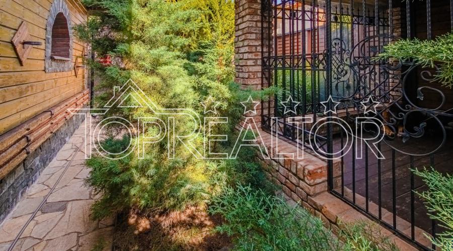 Продаж эксклюзивного будинку за МЕТРО на Флорінці | Toprealtor