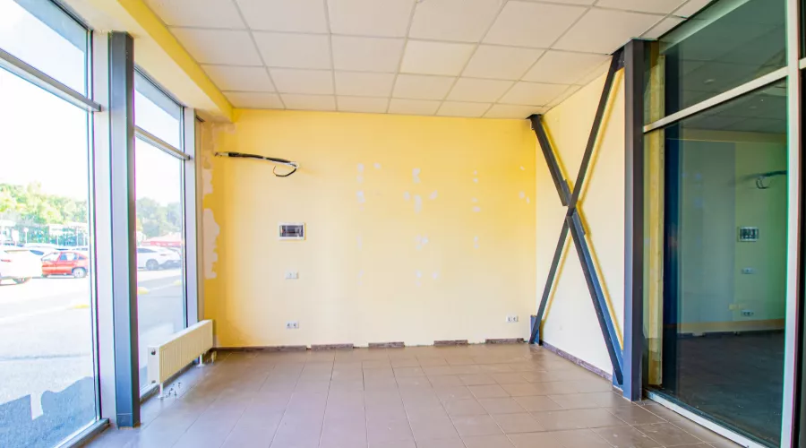 Чудове приміщення в магазині Будмен | Toprealtor