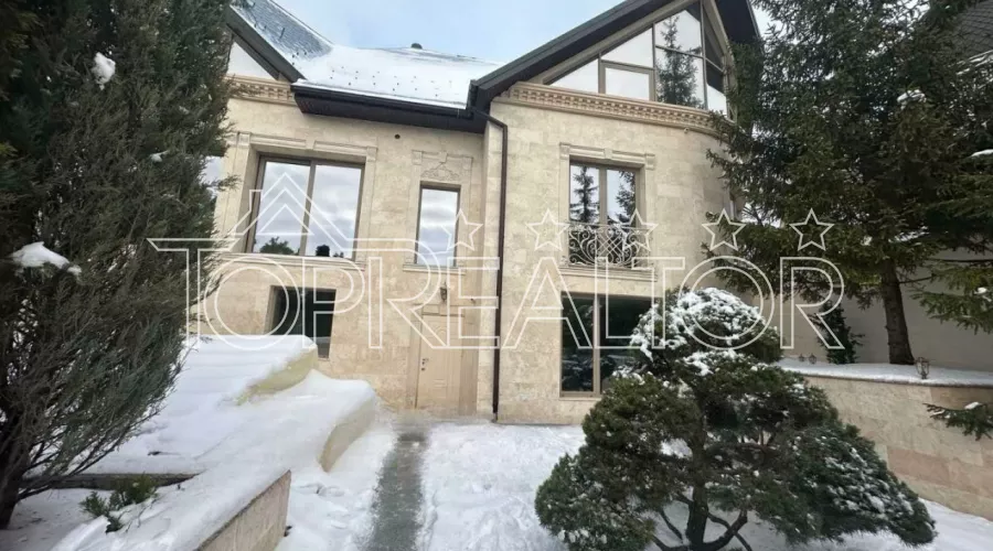 Продаж шикарного, елітного , авторського будинку у КС Сокільники | Toprealtor