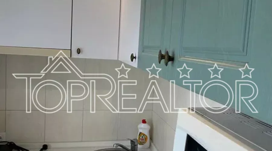 Продаж 1-к квартири на Олексіївці біля метро Перемога, просп. Перемоги, 64 | Toprealtor