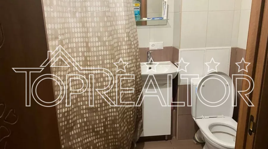 Продаж 1-к квартири на Олексіївці біля метро Перемога, просп. Перемоги, 64 | Toprealtor