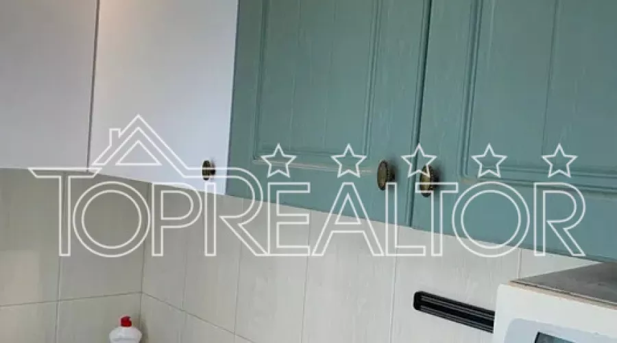 Продаж 1-к квартири на Олексіївці біля метро Перемога, просп. Перемоги, 64 | Toprealtor