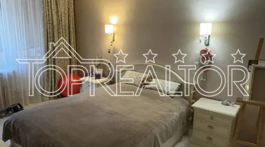 Продаж 2-к квартири біля метро Олексіївська | Toprealtor