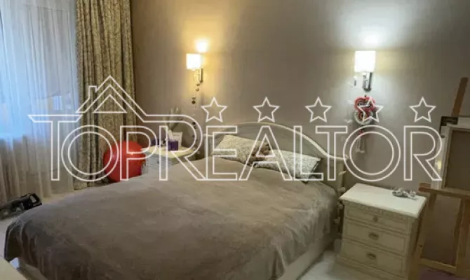 Продаж 2-к квартири біля метро Олексіївська | Toprealtor