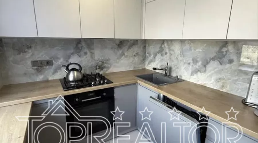 Продаж 3-к квартири на Салтівці, вул. Амосова | Toprealtor